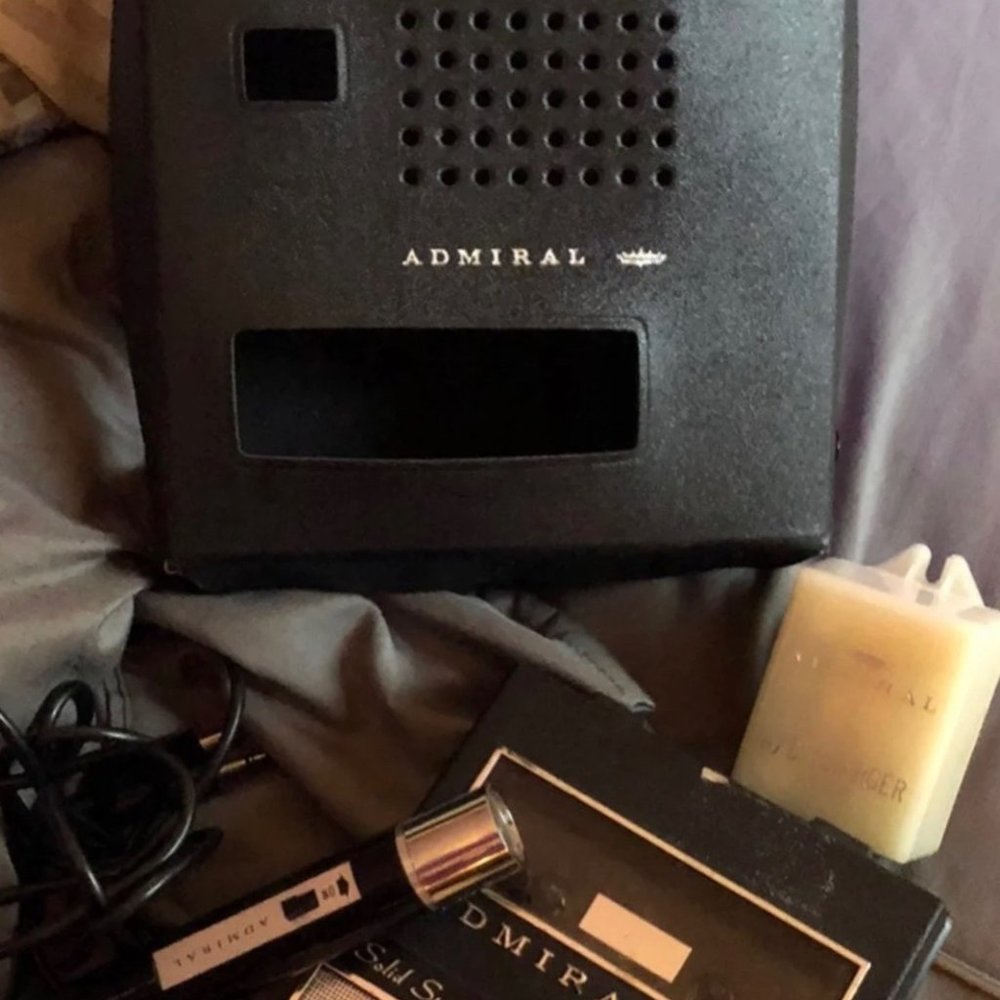 Vintage Admiral Transistor Radio